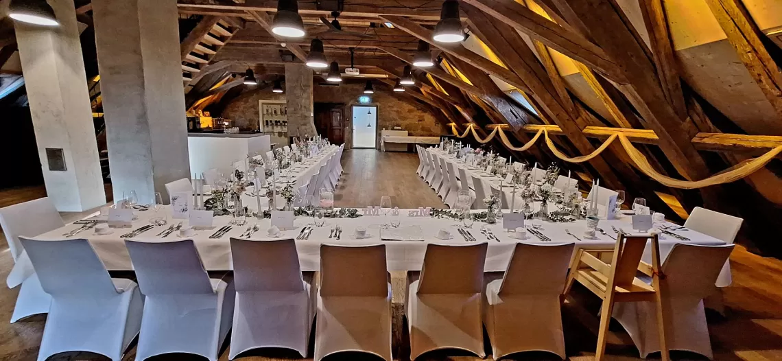 Hochzeit Saal.jpg