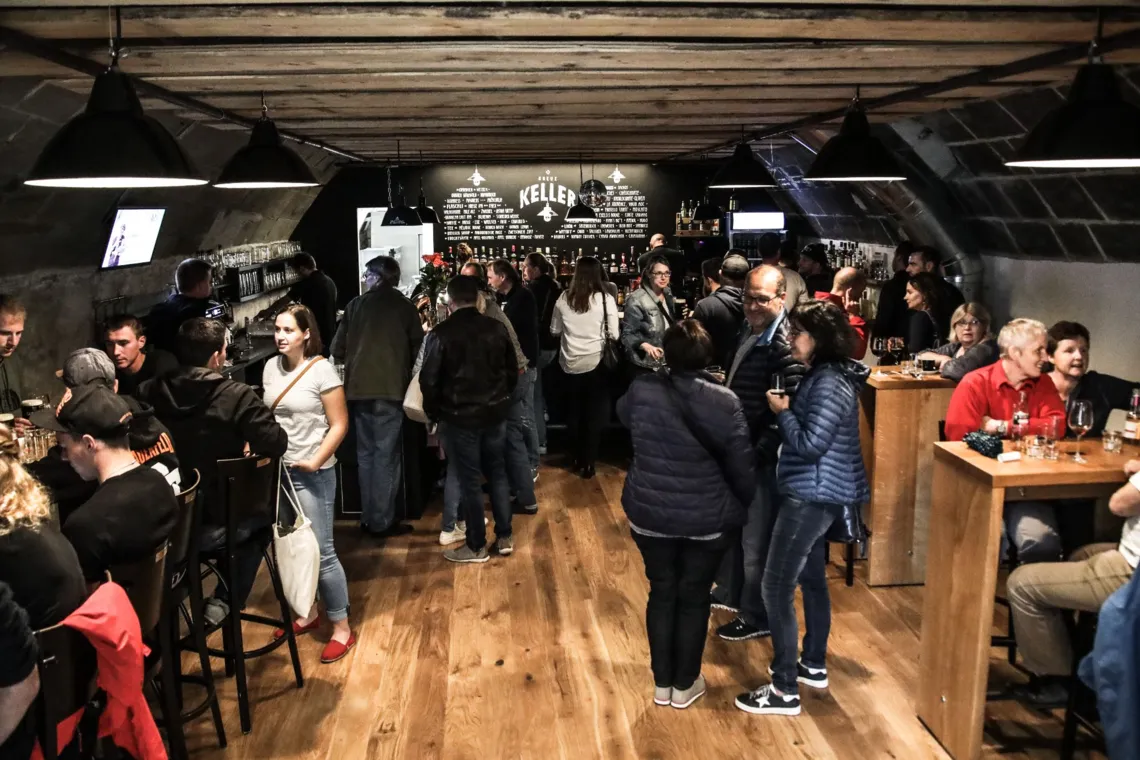 Kreuzkeller Bar.jpg